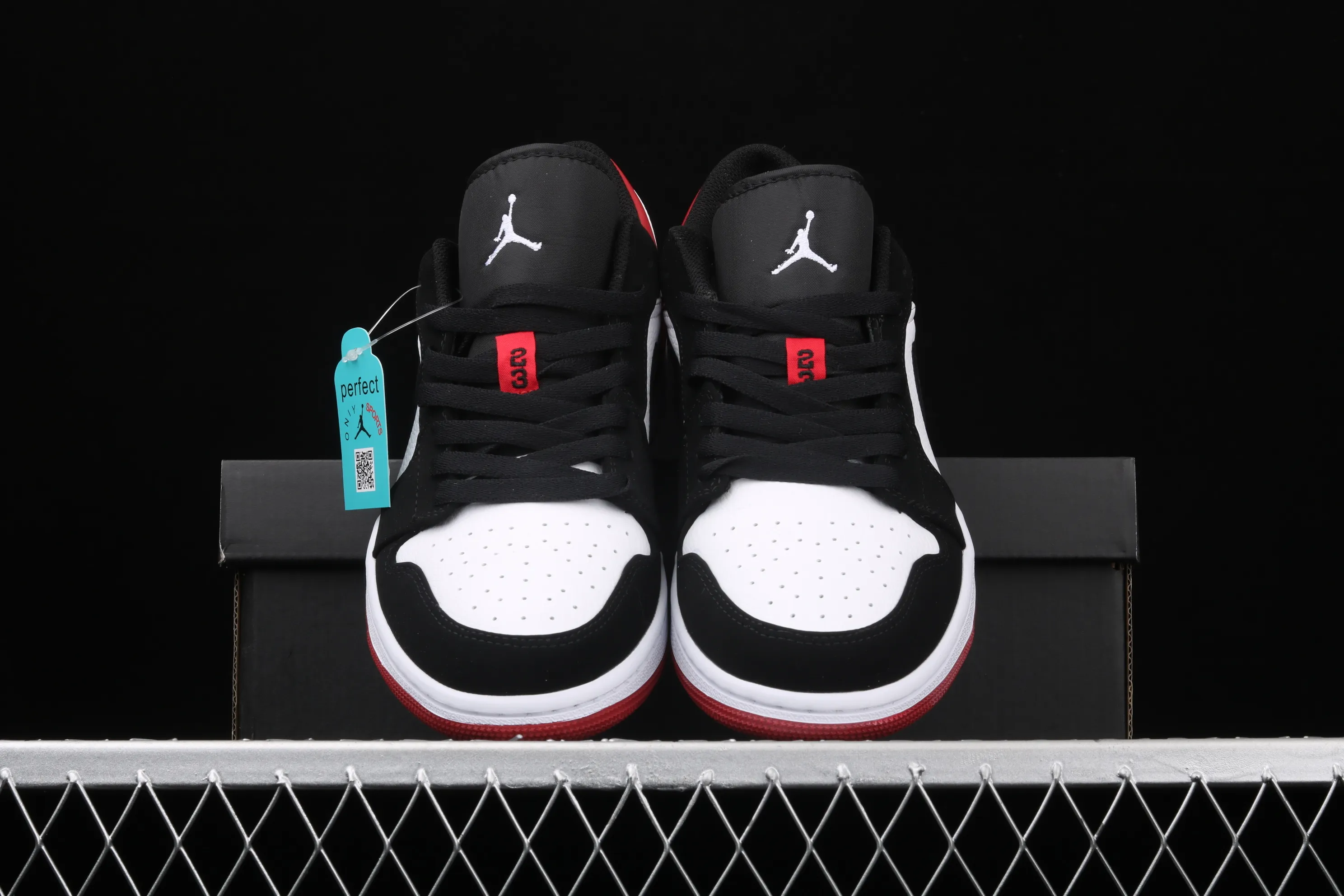 All Categories Air Jordan Jordan Series Basketball Shoes Air Jordan 1 Low New Version Air Jordan 1 Low AJ1 Joe 1 Low Top Leather Black Toe 553558-116